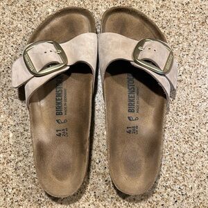 Size 41 Birks. Practically new.  Have another pair similar